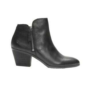 Frye Judith Double Zip Leather Ankle Boots in Black